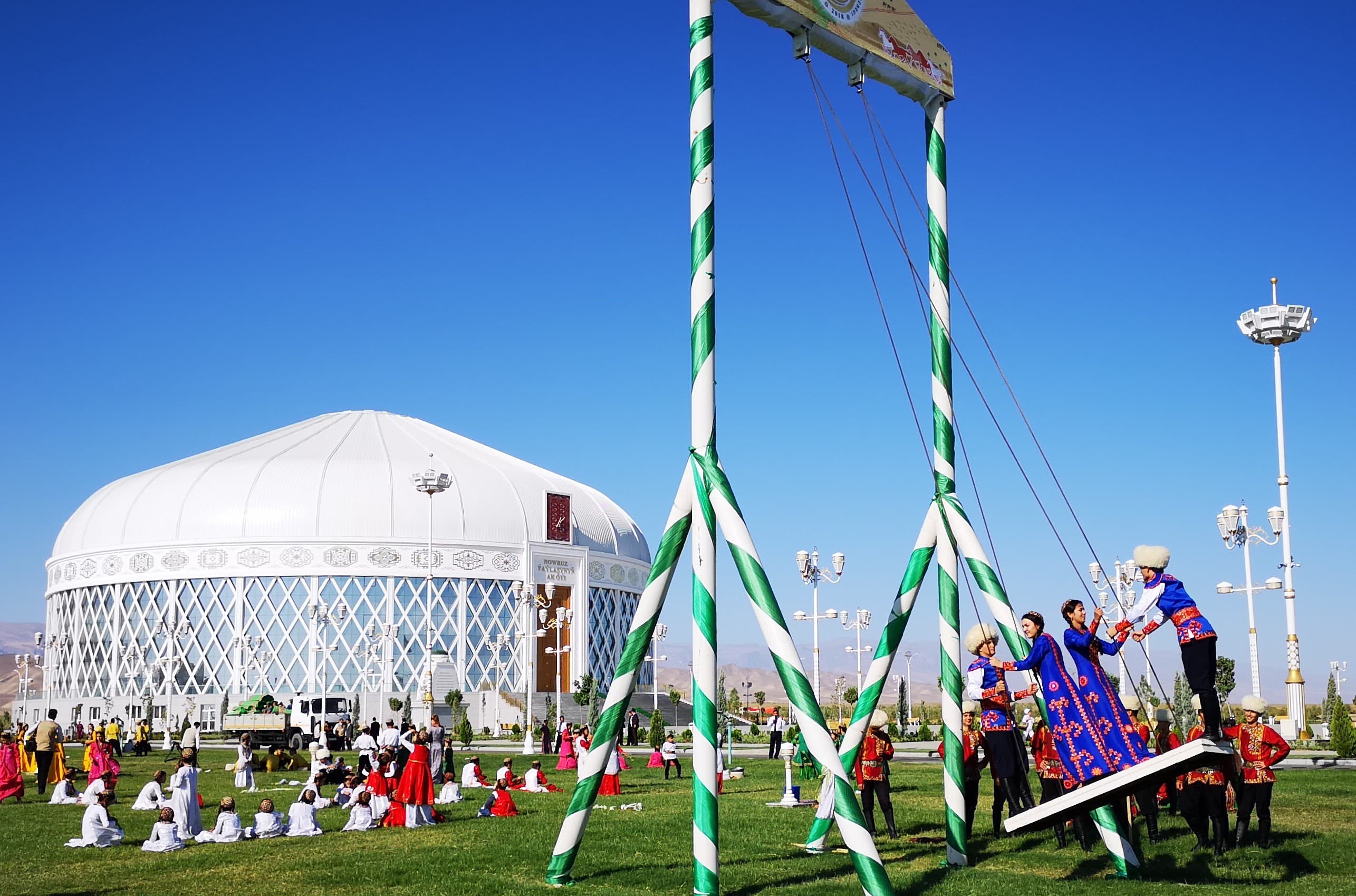v-svyazi-s-kurban-bajramy-16-17-18-iyunya-vyhodnoj-perenesen-na-sredu