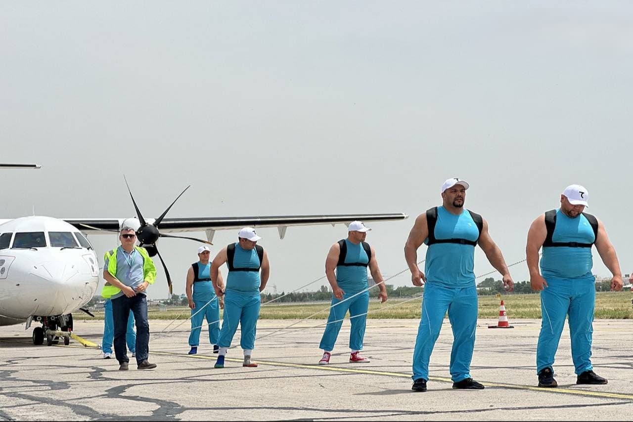 v-aeroportu-tashkenta-ustanovili-pervyj-v-uzbekistane-sportivnyj-rekord-ginnessa