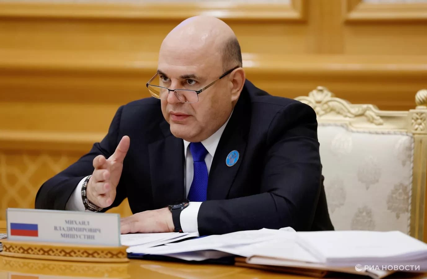 premer-ministr-rf-obsudil-s-prezidentom-turkmenistana-torgovoe-i-gumanitarnoe-sotrudnichestvo