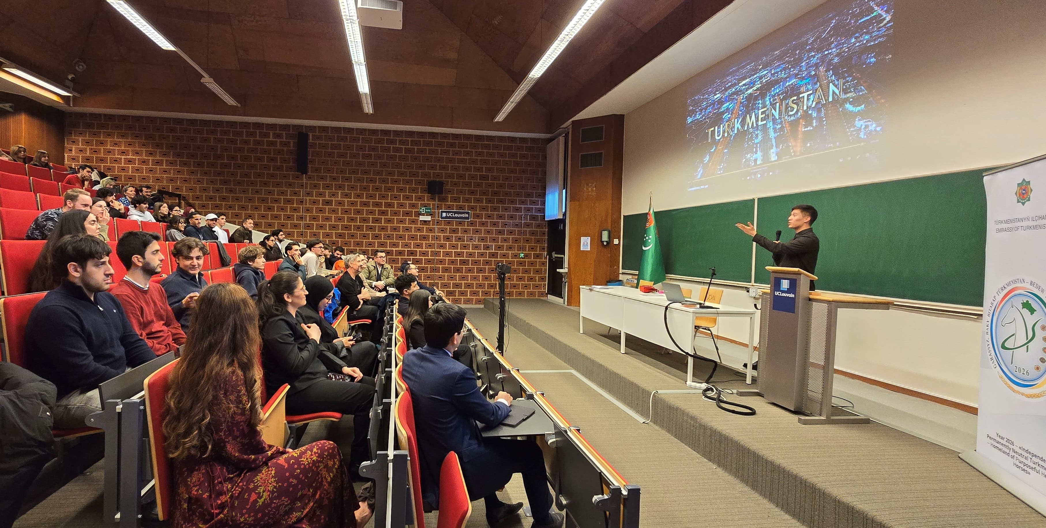 ot-istorii-k-sovremennosti-turkmenistan-predstavlen-v-universitete-culeuven