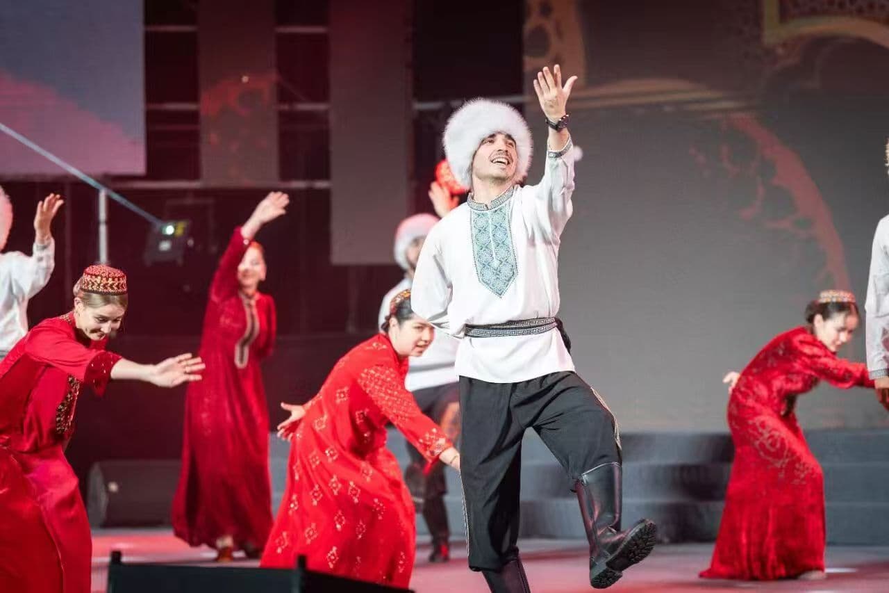 v-severo-zapadnom-universitete-kitaya-proshla-ceremoniya-s-uchastiem-turkmenskih-studentov