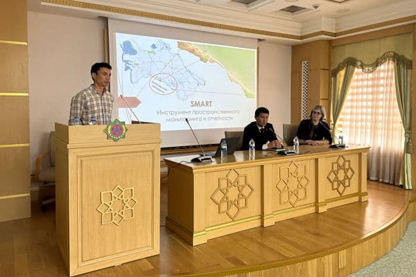 sotrudniki-kopetdagskogo-zapovednika-i-upravleniya-ohrany-okruzhayushchej-sredy-ahalskogo-velayata-osvaivayut-cifrovye-tehnologii-v-ohrane-prirody