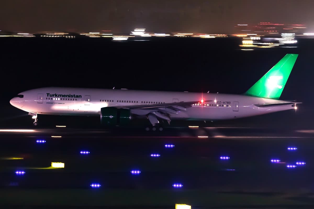 Turkmenistan airlines announces special promotion for birthday ceremonies