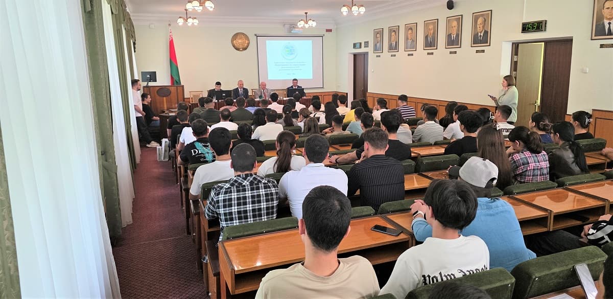 Посол Туркменистана в Минске встретился со студентами ведущего белорусского вуза - БНТУ
