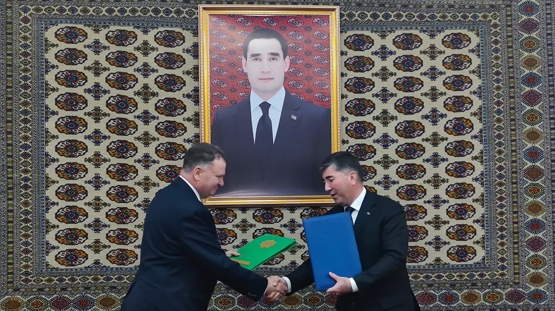 undp-facilitates-signing-strategic-agreement-advance-digital-transformation-public-administration-turkmenistan