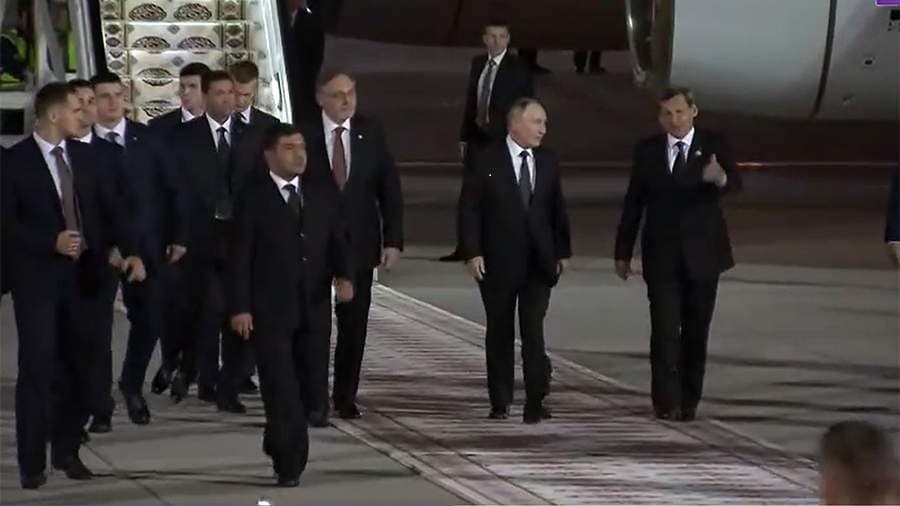 Путин прибыл в Ашхабад, где примет участие в международном форуме
