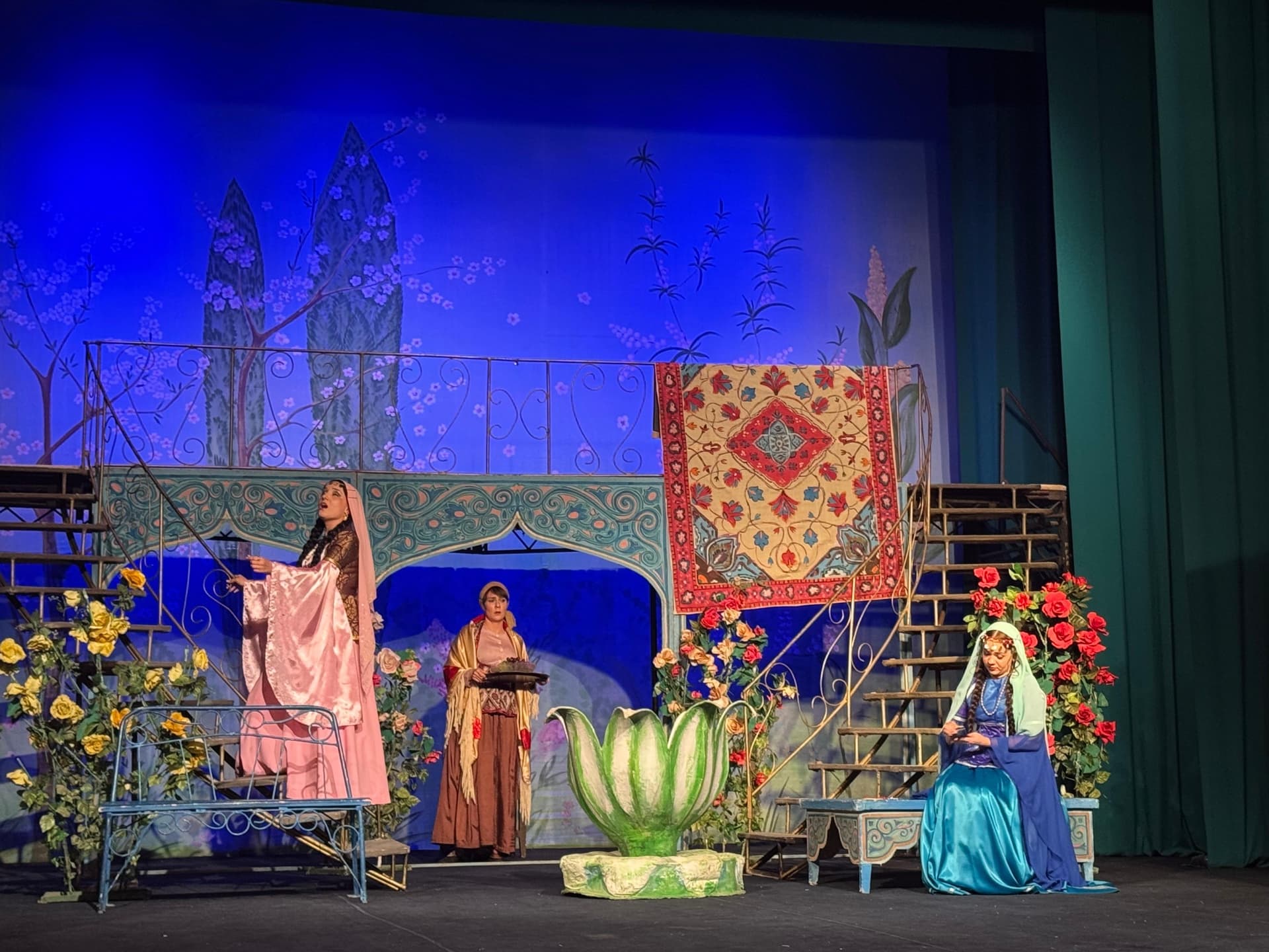 arshin-mal-alan-immortal-operetta-part-foreign-classics-week-turkmenistan