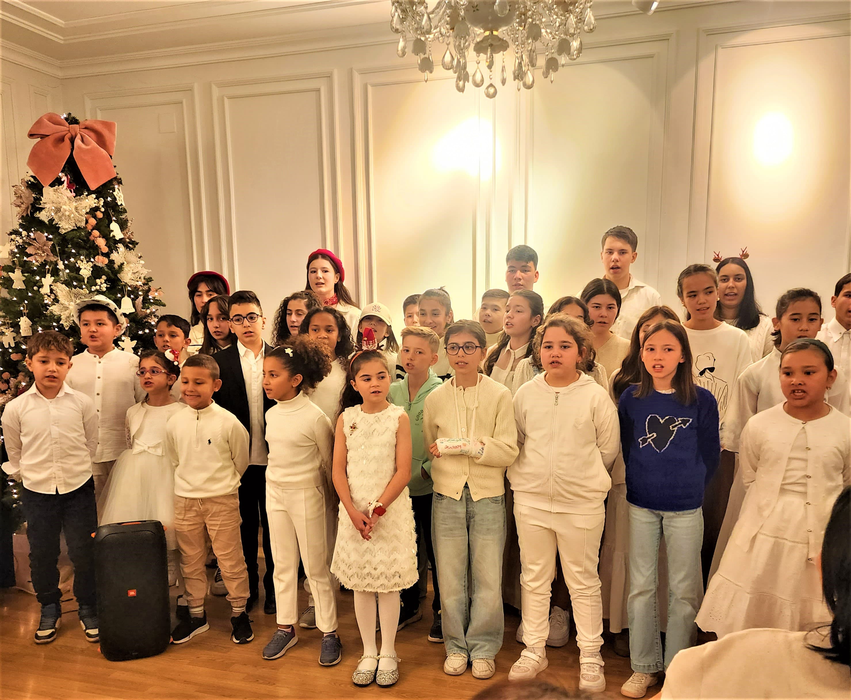 ashhabad-frantsuzskiy-hor-rozhdestvo