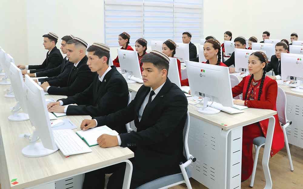 ashhabad-otkrylas-masterskaya-lu-banya