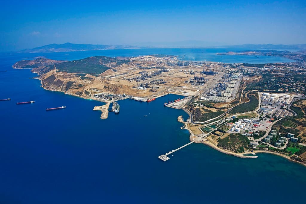 tretij-po-velichine-ekonomika-izmira-v-cifrah