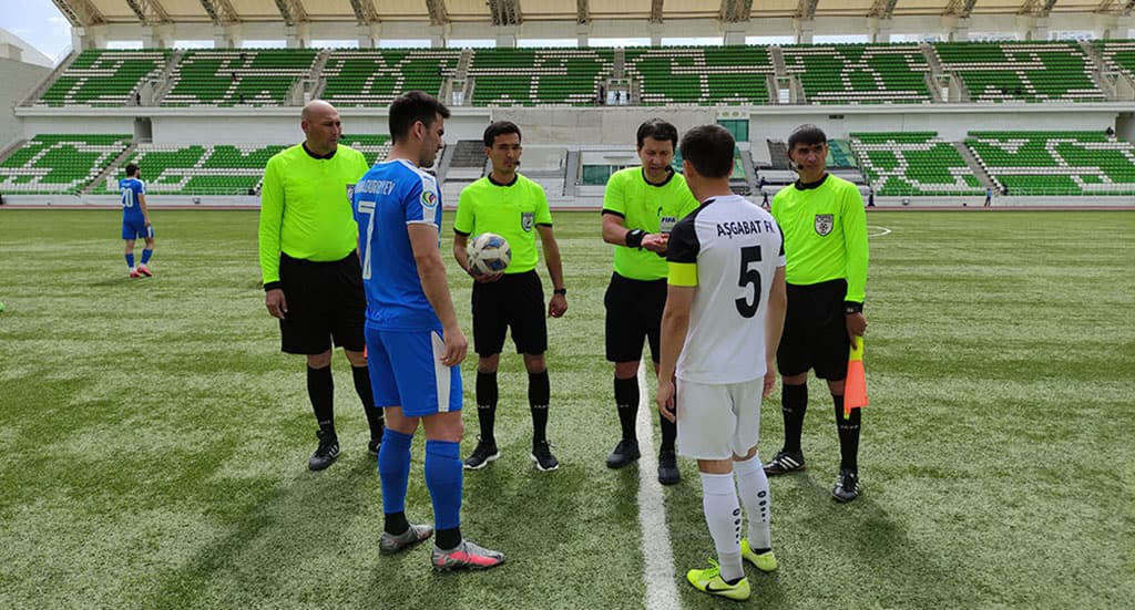 zavershilis-pervye-matchi-kubka-ashhabada-po-futbolu