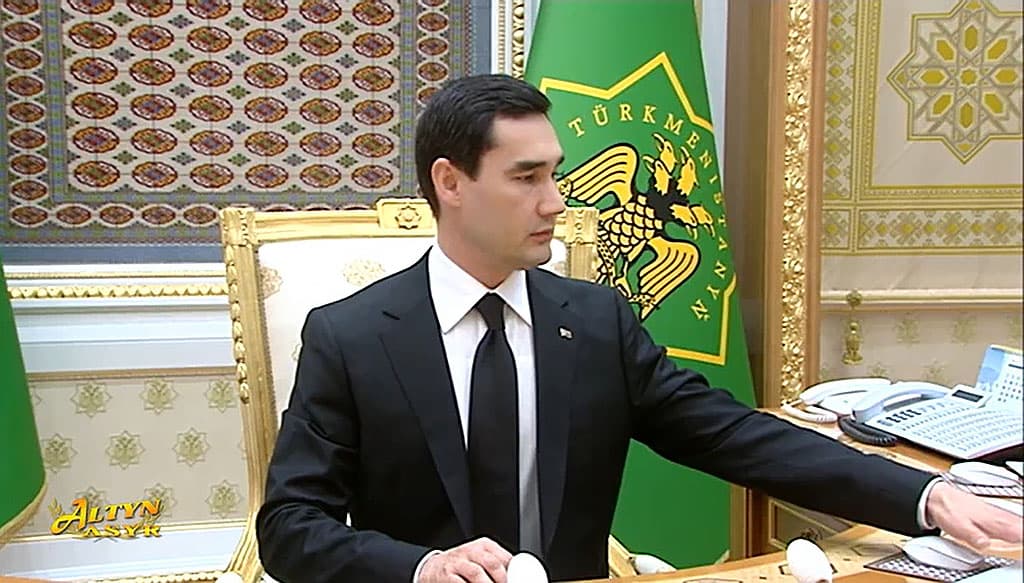Serdar Berdimuhamedov heard the accounts of the vice-premiers for digitalization and reprimanded Chakiev