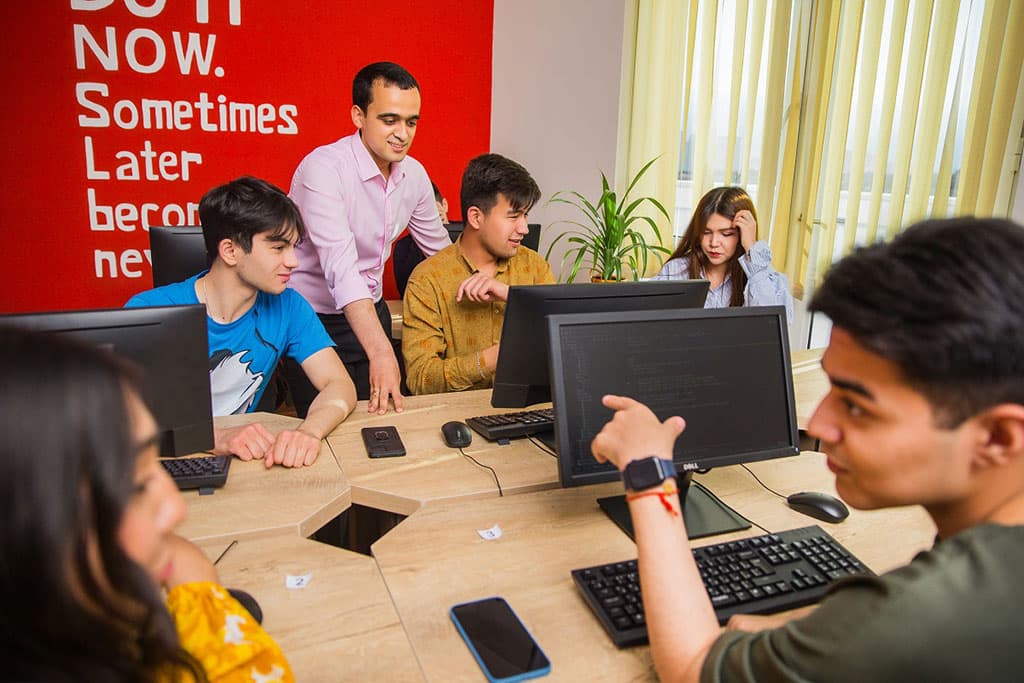 The growing segment of IT in the labor market of Turkmenistan stimulated the educational trend