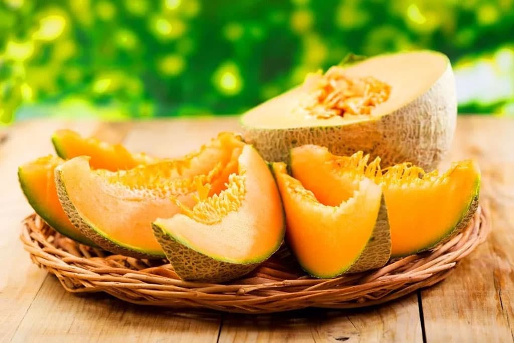 aromatnaya-dynya-podarit-gormony-schastya