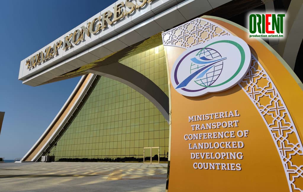 v-avaze-nachalsya-ashhabadskij-process-sobravshij-ministrov-transporta-desyatkov-stran