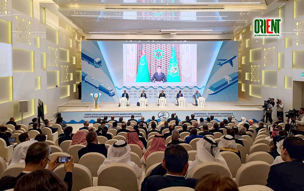 serdar-berdymuhamedov-napravil-videoobrashchenie-uchastnikam-mezhdunarodnogo-transportnogo-foruma-v-avaze