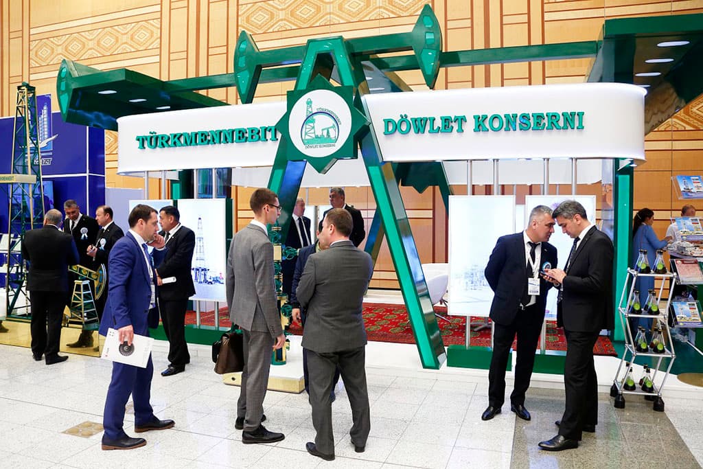 Сердар Бердымухамедов уволил замначальника госконцерна «Туркменнефть»