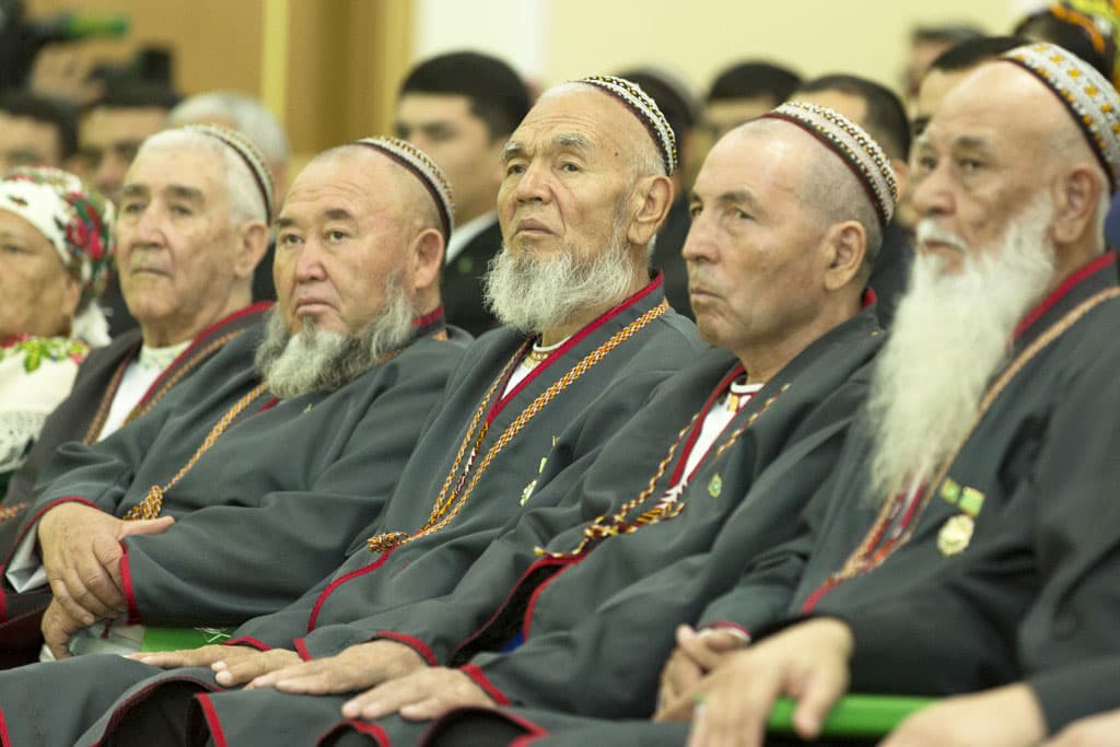 Ýeňme приглашает отметить Международный день пожилых людей в Ашхабаде