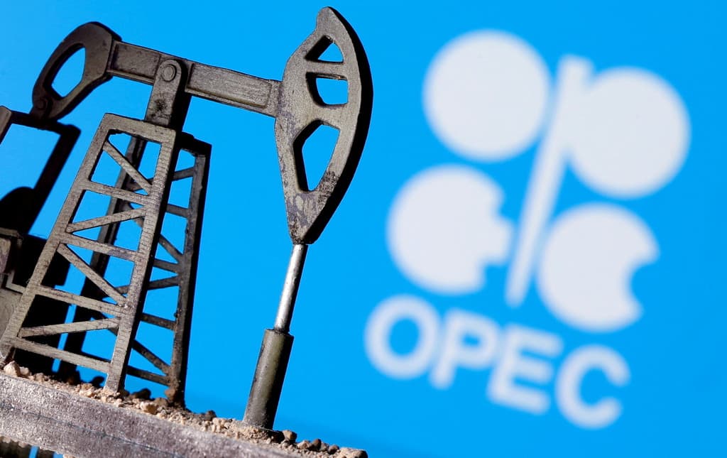 Нефть дорожает на фоне планов ОПЕК+ по сокращению добычи