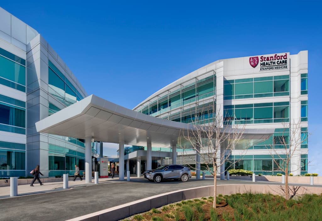 Stanford scientists developed implant to fight against brain cancer