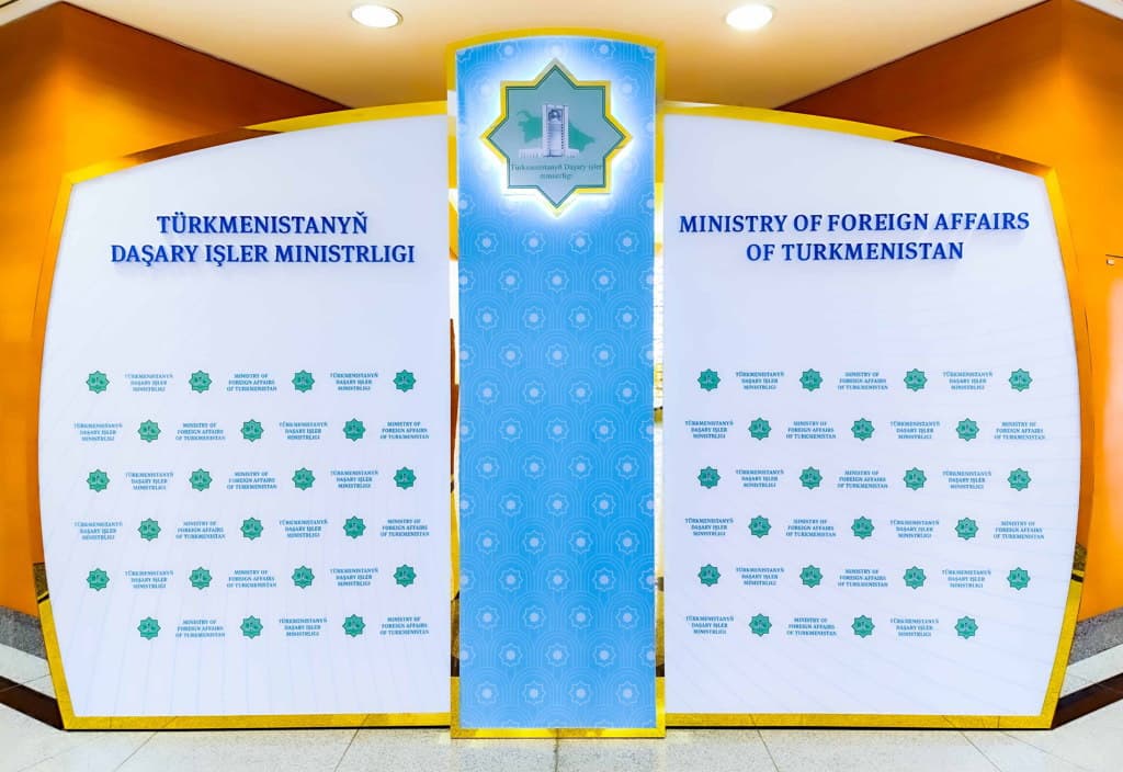 При МИД Туркменистана создадут пресс-группу из местных СМИ