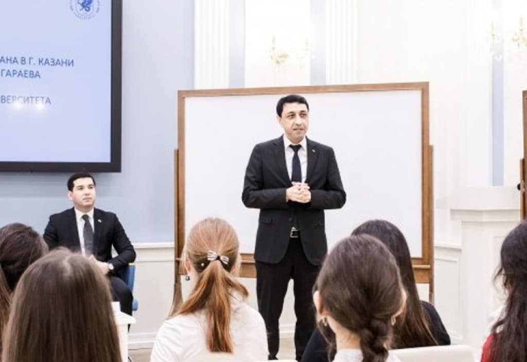 Генконсул Туркменистана в Казани обсудил перспективы сотрудничества с ректором КФУ