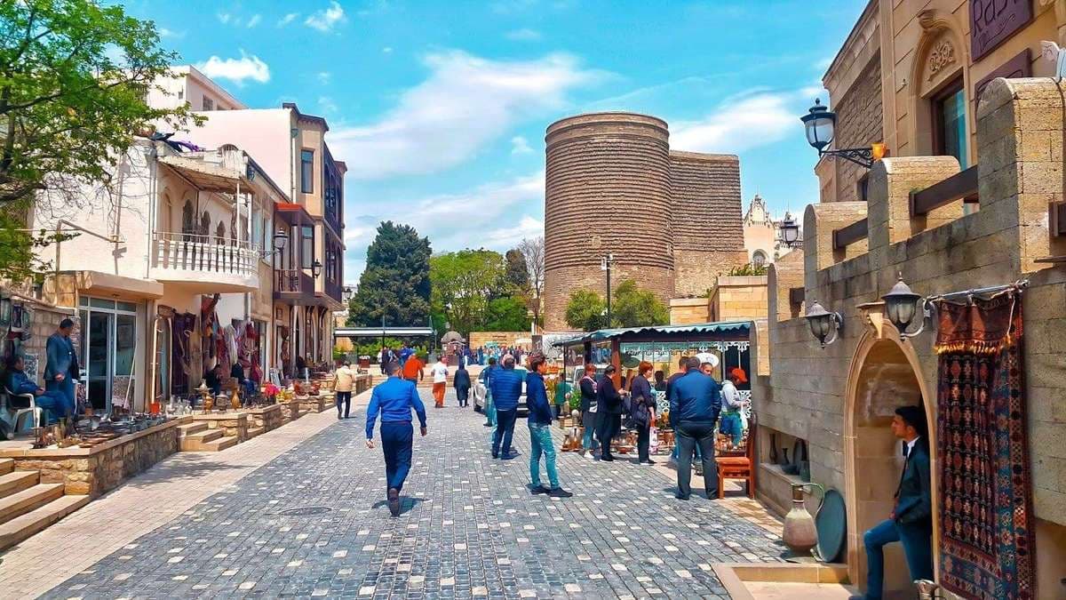 В ноябре количество посетивших Азербайджан туркменских туристов выросло в 5 раз
