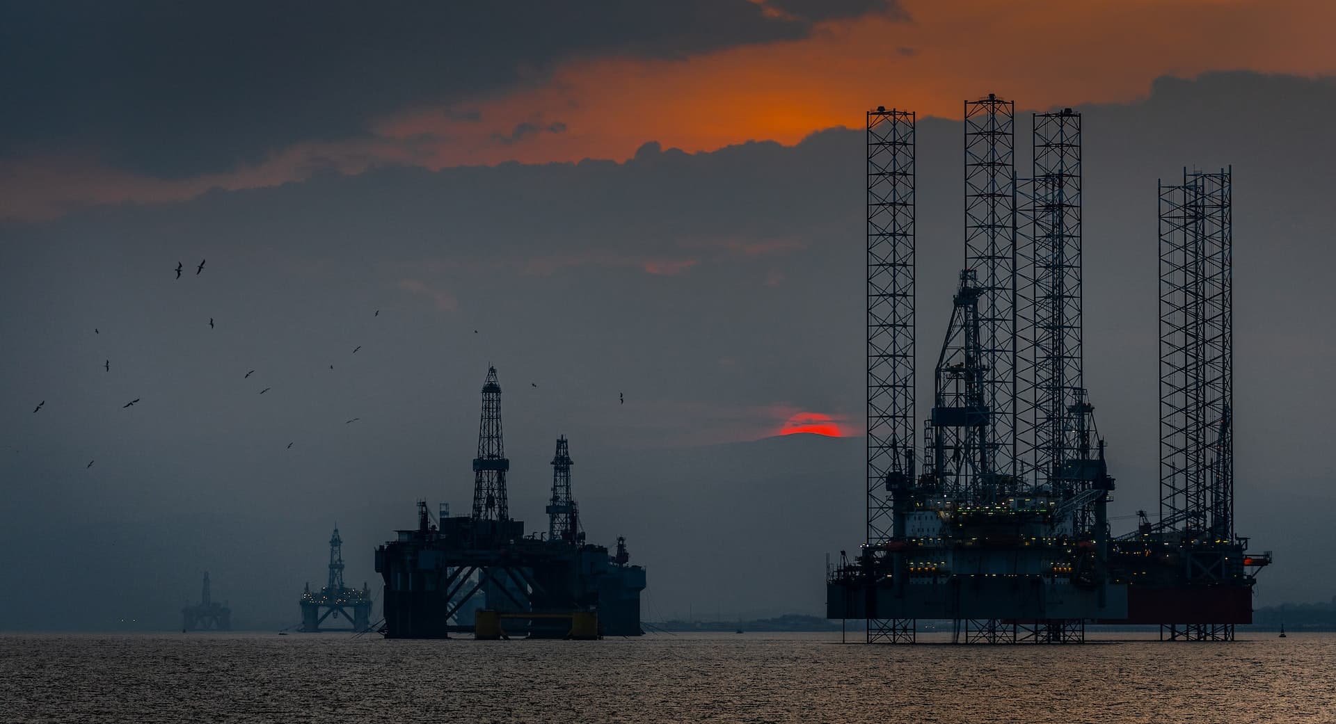 Мировые цены на нефть растут на фоне новостей из Китая и США
