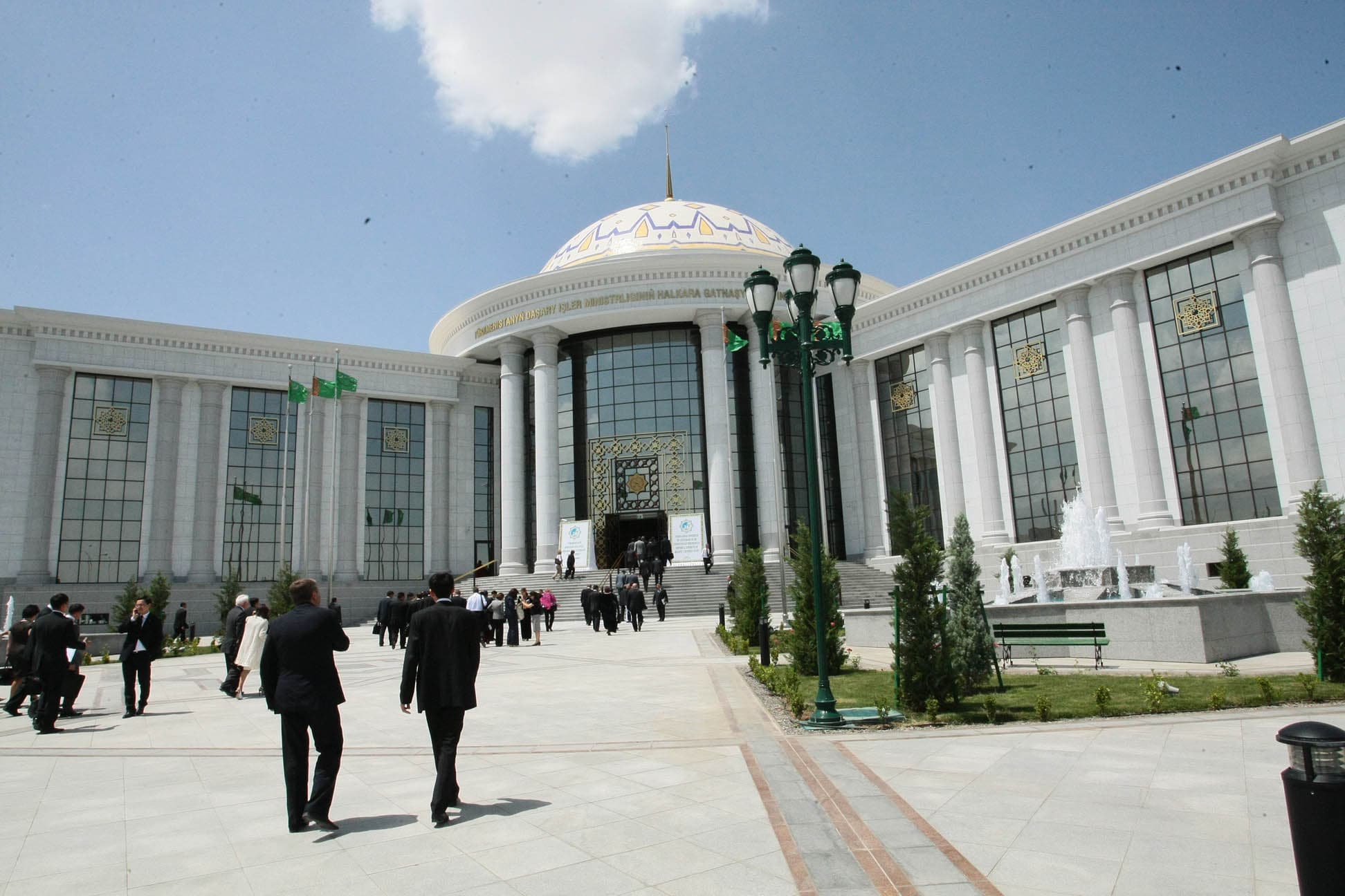 Туркменский студент стал лауреатом конкурса молодых ученых СНГ-2022
