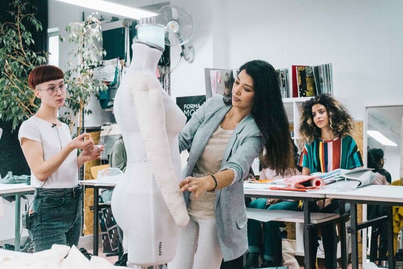 mademuazel-govher-guverne-istoriya-odnogo-modelera