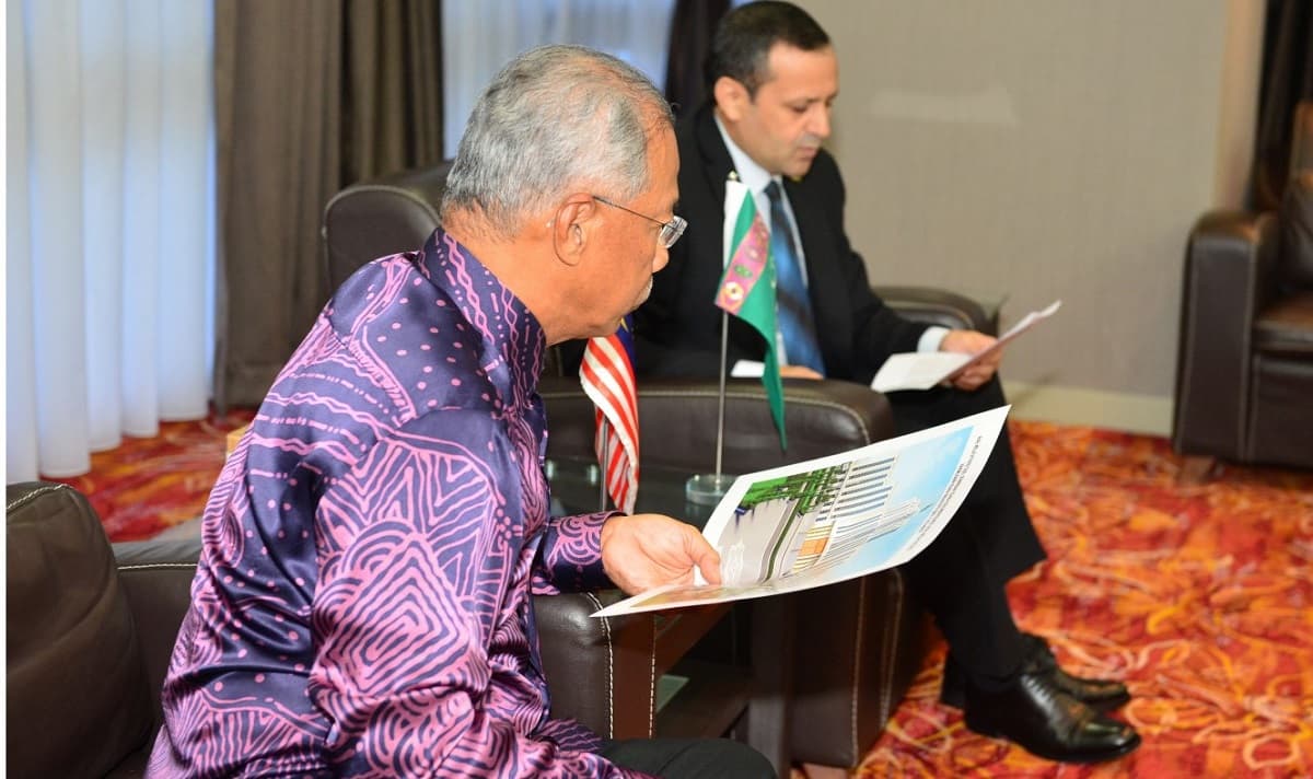 kuala-lumpur-znakomitsya-s-novym-turkmenskim-gorodom-arkadag