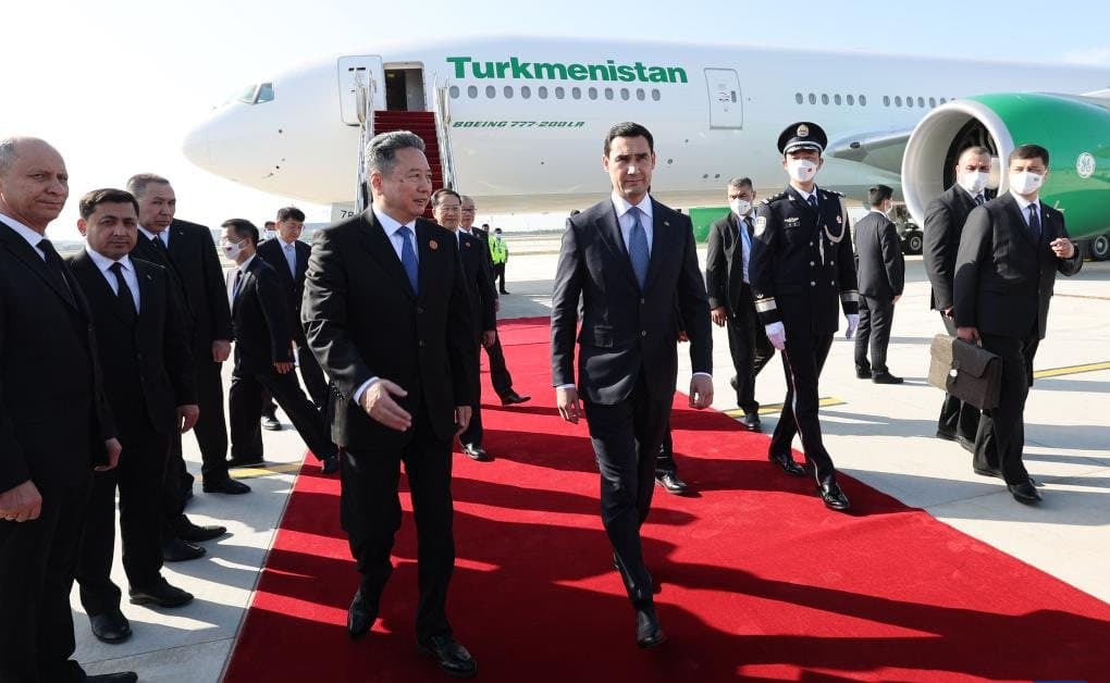 Начался визит президента Туркменистана в Китай