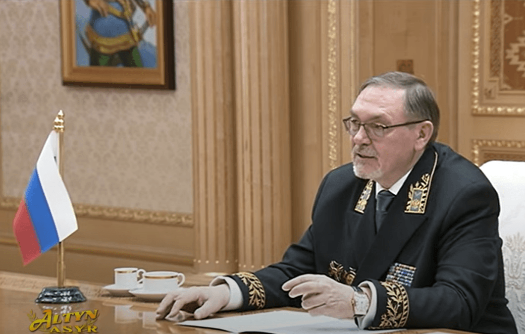 Новый посол России вручил верительные грамоты президенту Туркменистана