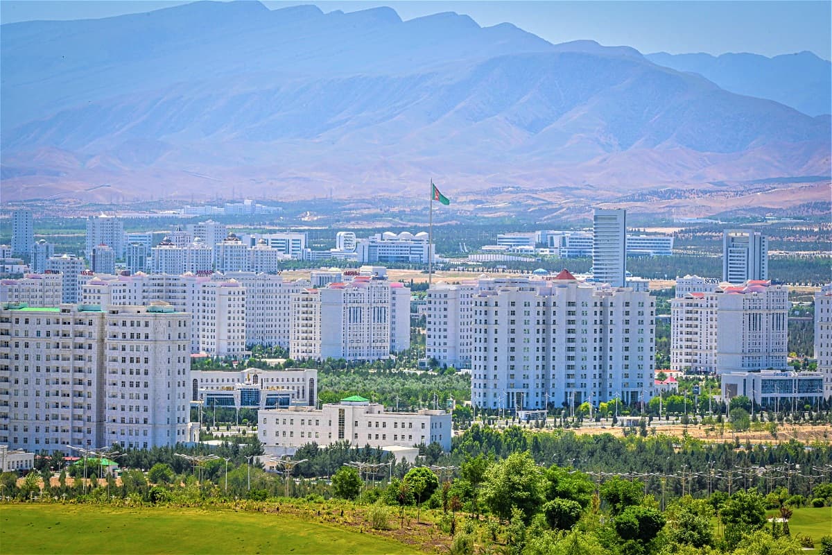 v-ashhabade-projdut-turkmeno-vengerskie-peregovory