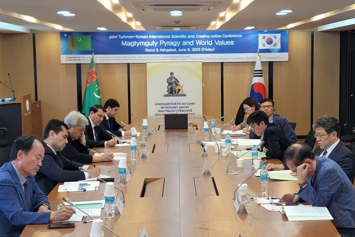 korejskie-uchenye-proyavlyayut-interes-k-tvorchestvu-mahtumkuli