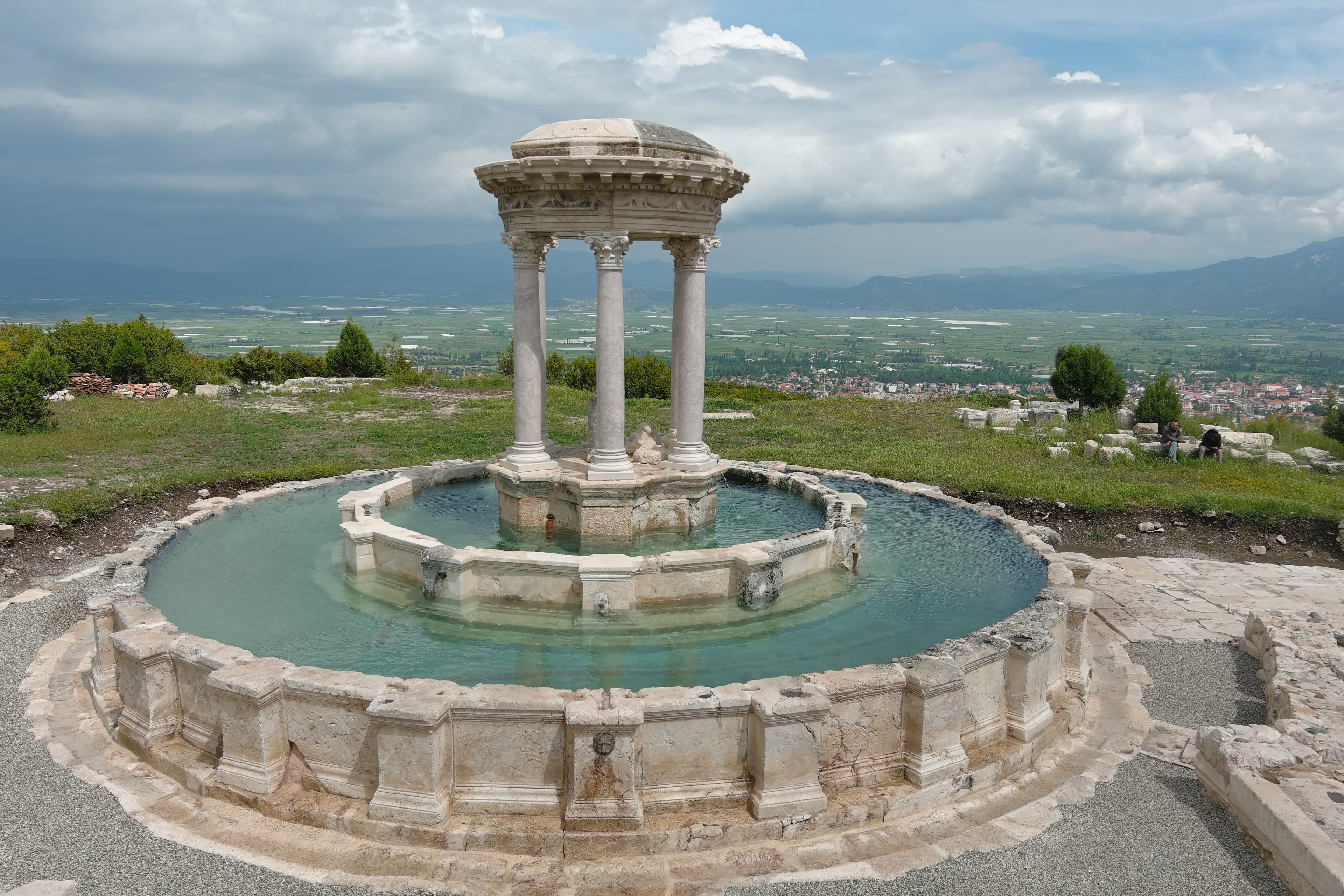 2000-year-old fountain in the Turkish city of Kibira has come to life again