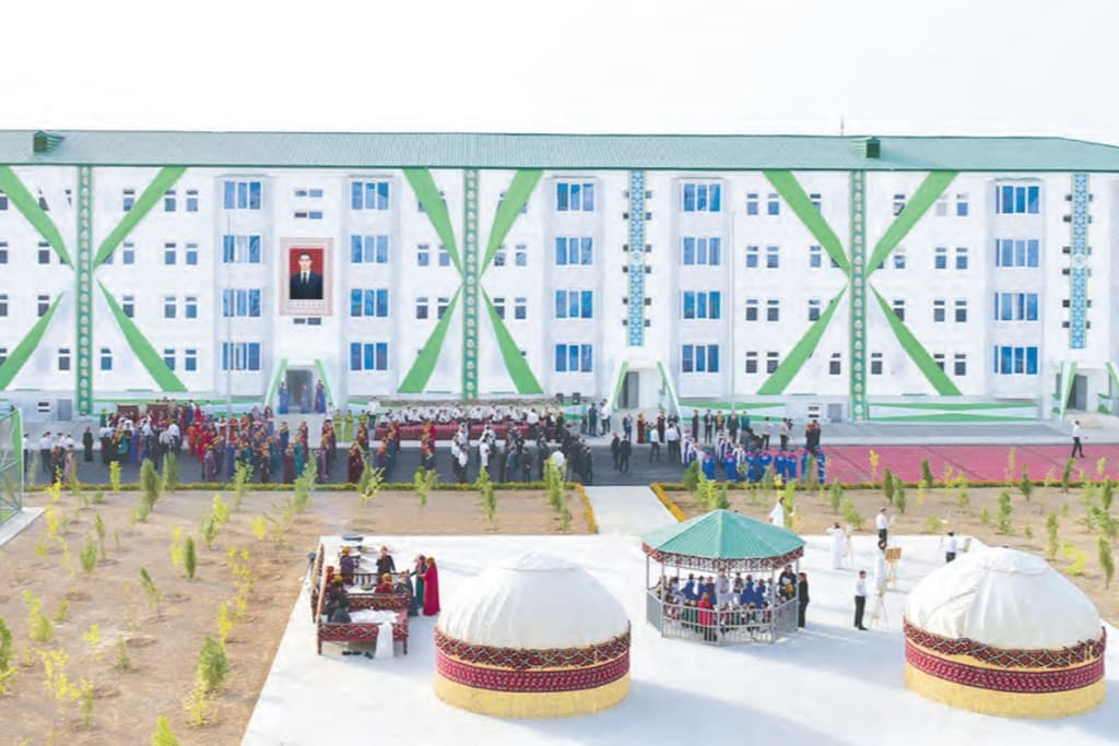 12 new houses were inaugurated in the capital's Buzmeyin district