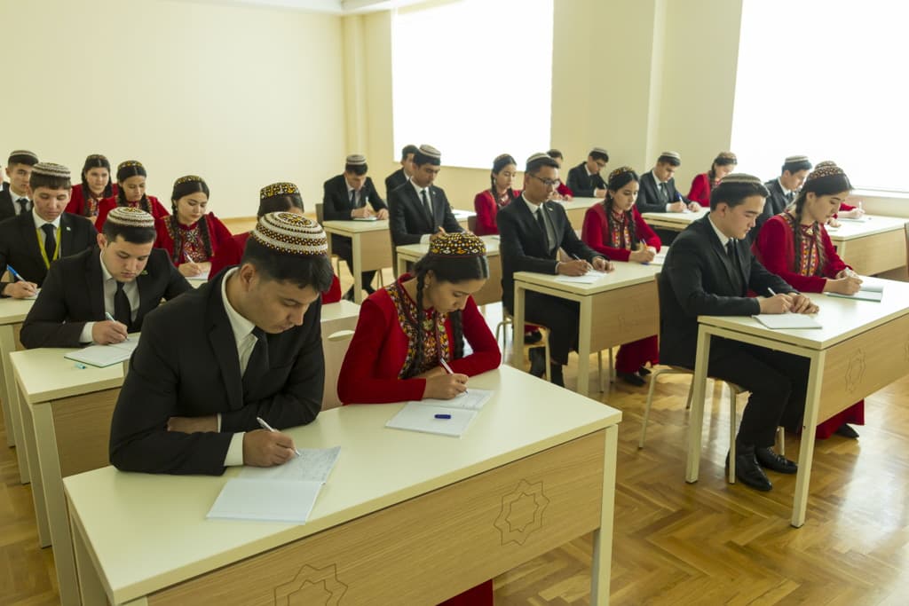 The best university graduates from Ashgabat and Ahal will be sent to work in the city of Arkadag