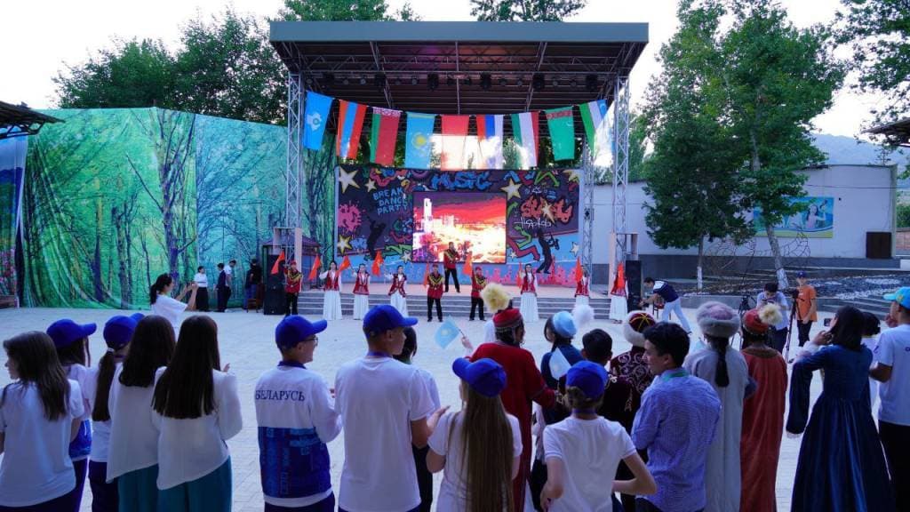 Turkmen citizens participate in the international forum "Children of the Commonwealth"