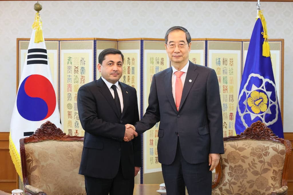 The Vice Prime Minister of Turkmenistan for Industry met with the Prime Minister of the Republic of Korea