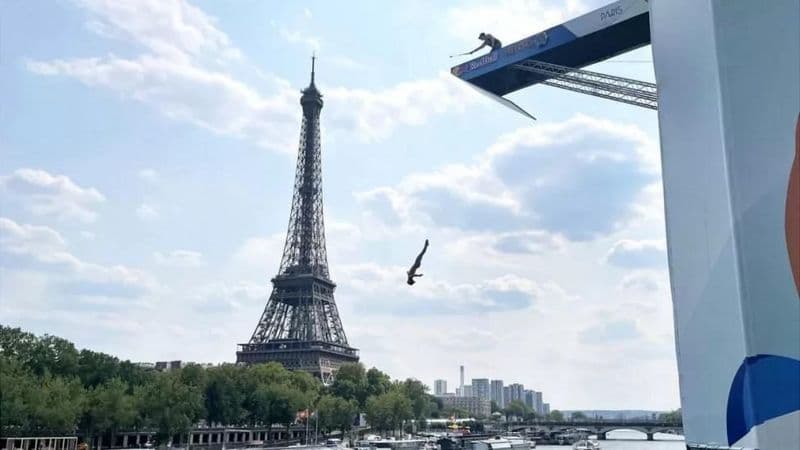 Swimming in Seine will be allowed in Paris after a 100-year break