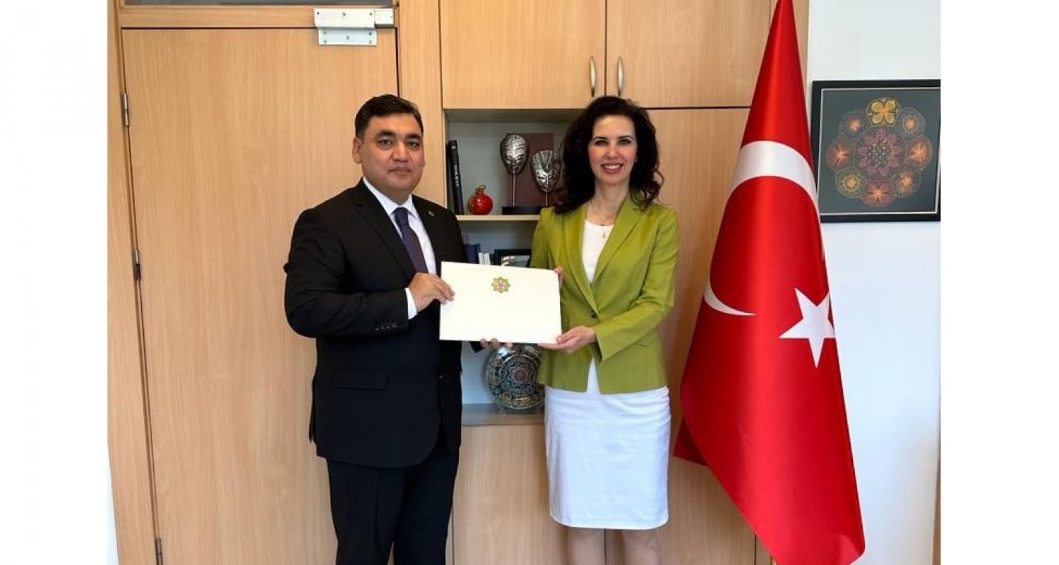 Consul General of Turkmenistan in Istanbul officially takes office