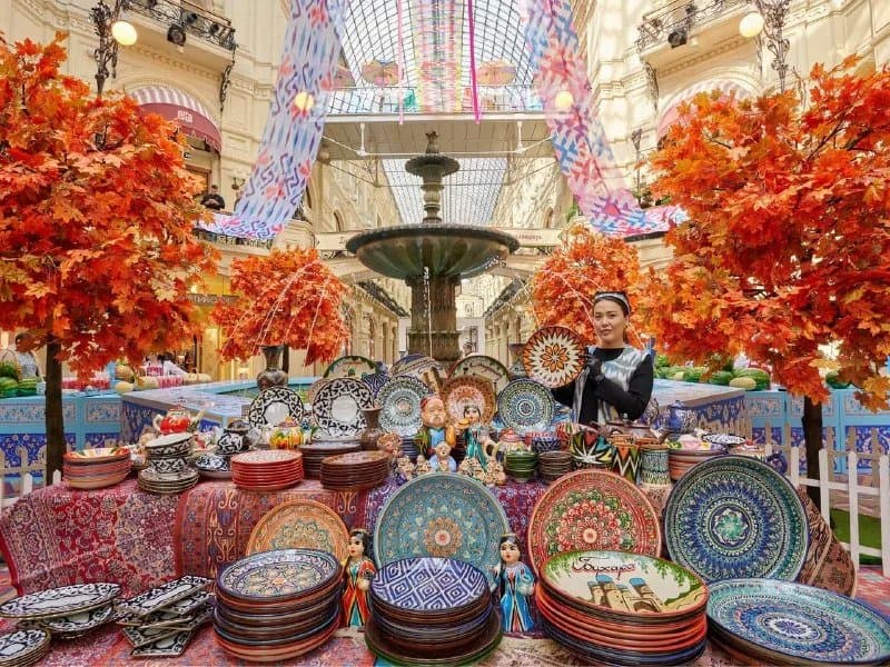 The culture and traditions of Central Asia through the lens of a camera: the “Silk Road” exhibition opened in Moscow