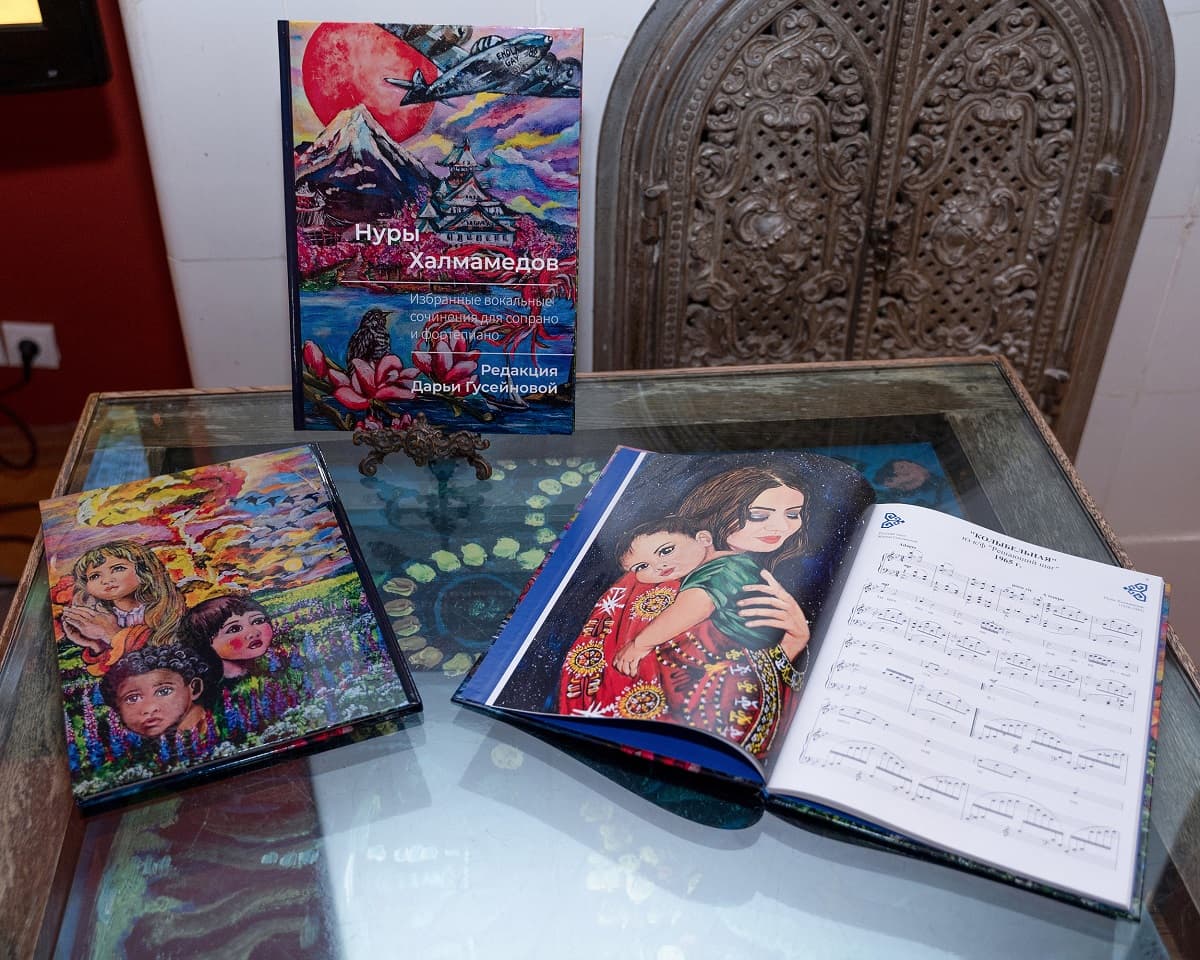 The Astrakhan library has been replenished with music collections of works by Turkmen composers