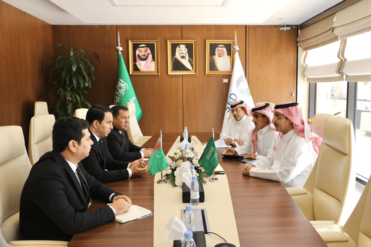 The heads of State Bank for Foreign Economic Activity of Turkmenistan and the Saudi Development Fund held a meeting in Riyadh
