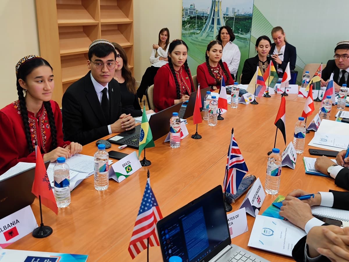 detskie-igry-dlya-vzrosloj-zhizni-ili-kogda-nash-mir-stanet-luchshe