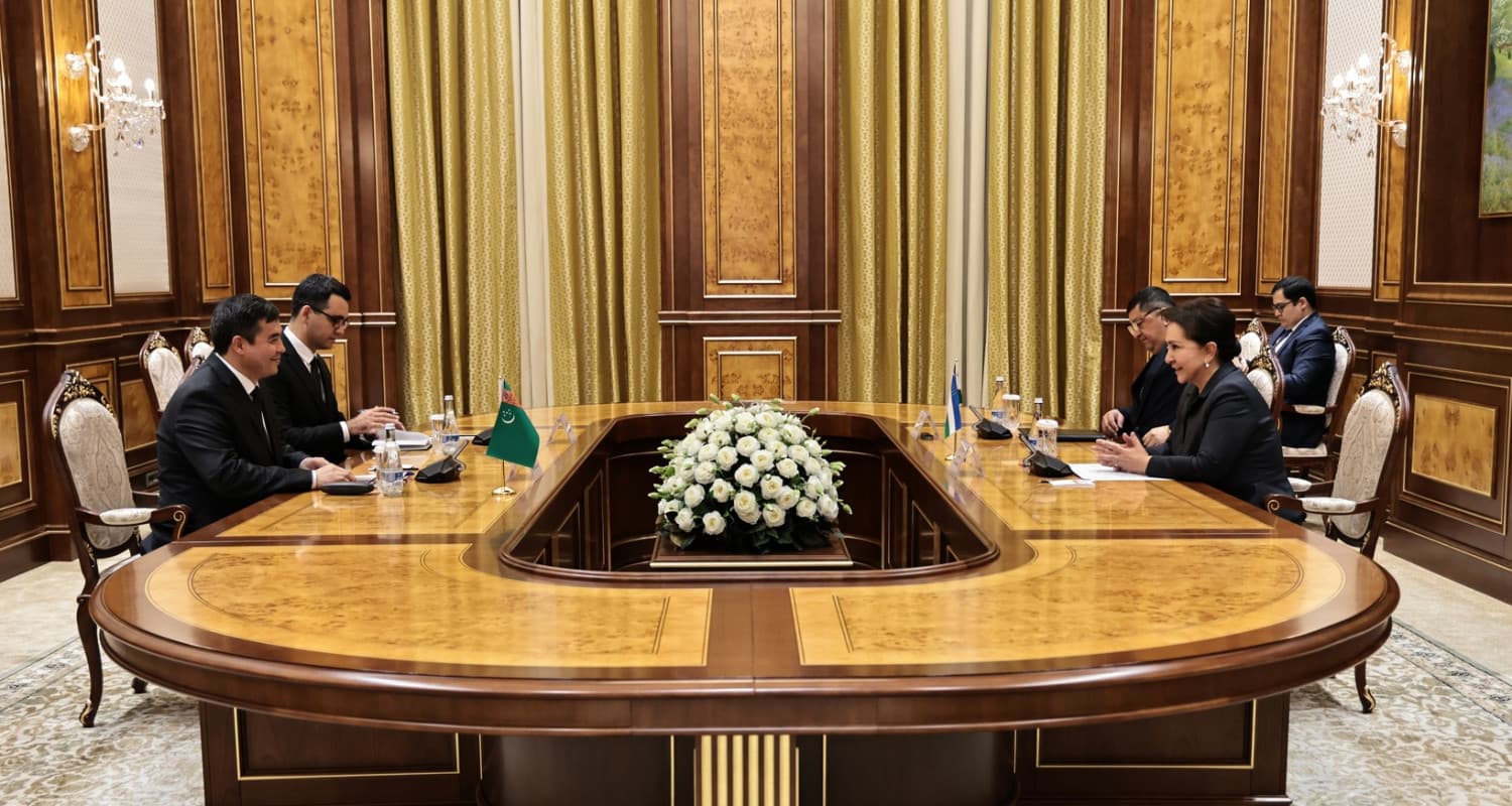 Посол Туркменистана встретился с председателем сената узбекского парламента