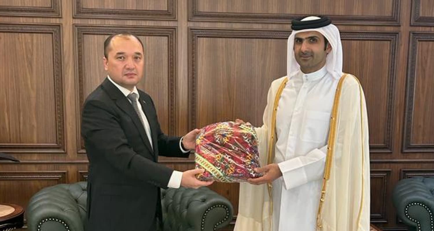 Туркменский дипломат встретился с министром культуры Катара