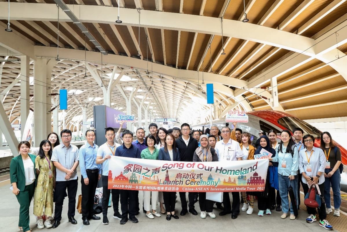 predstaviteli-smi-kitaya-i-stran-asean-pobyvali-v-sovmestnom-media-ture