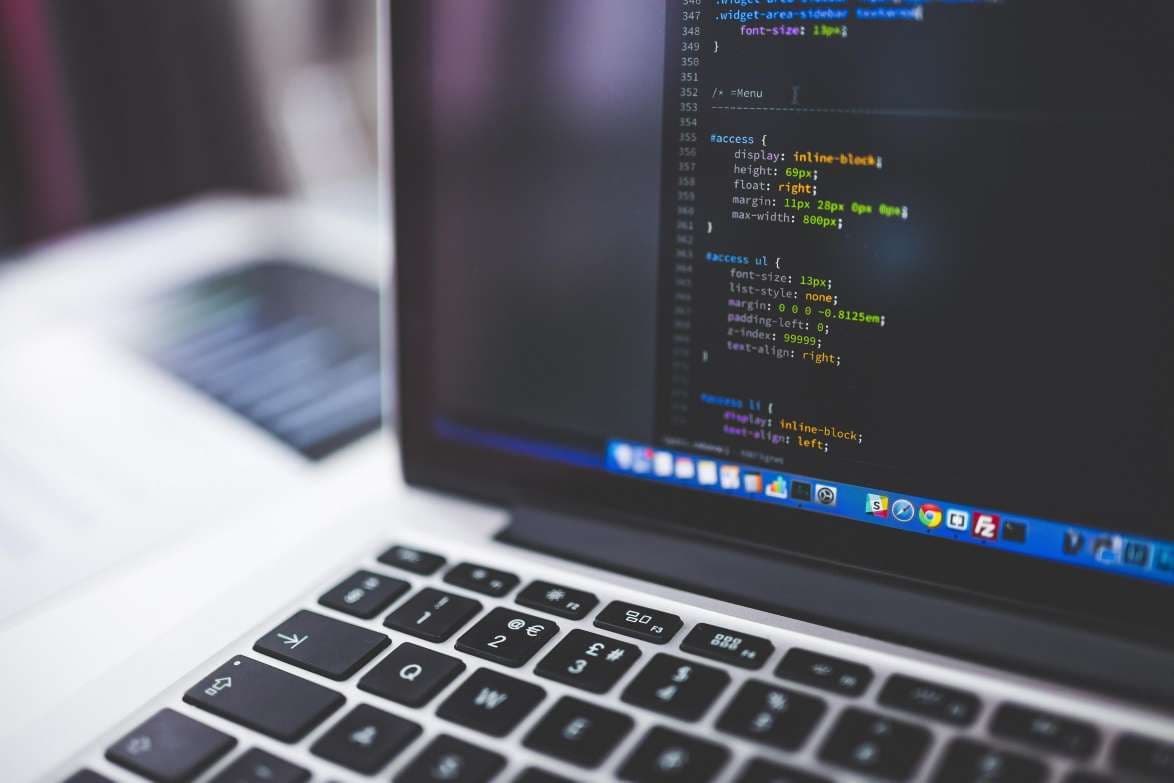 An American developer has introduced a new universal programming language